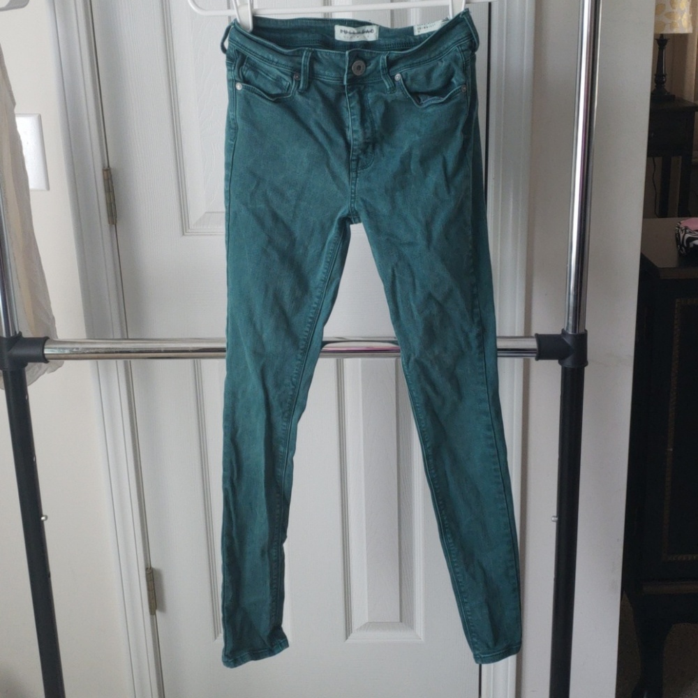 Green skinny jean